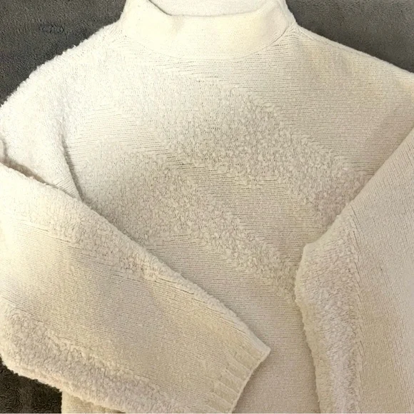 Abercrombie Mock Neck Dolman Sweater - Picture 5 of 6